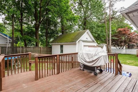 49 Burton St, Springfield, MA 01108 photo 30