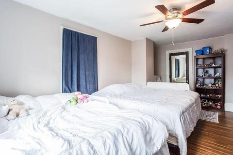 49 Burton St, Springfield, MA 01108 photo 22