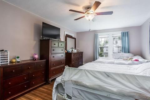 49 Burton St, Springfield, MA 01108 photo 23
