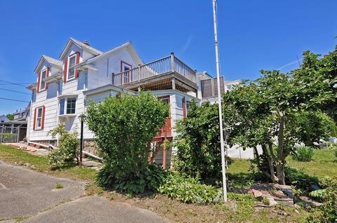 53 Perkins St, Gloucester, MA 01930 photo 7