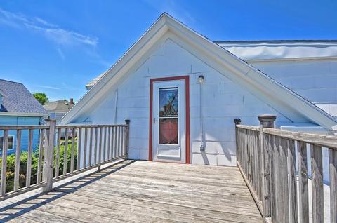 53 Perkins St, Gloucester, MA 01930 photo 9