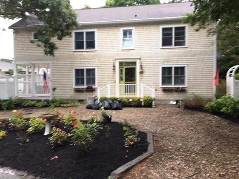302 Monomoscoy Rd, Mashpee, MA 02649 photo 1