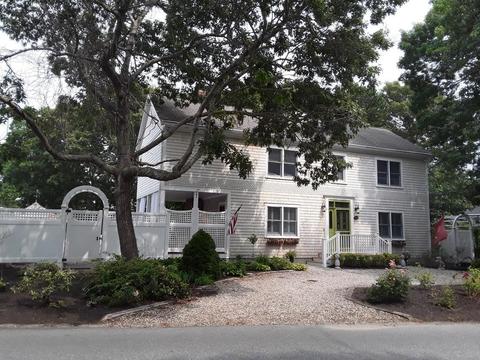 302 Monomoscoy Rd, Mashpee, MA 02649 photo 2