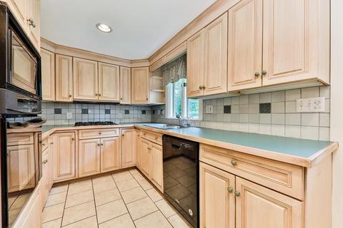 54 Chute Rd, Dedham, MA 02026 photo 4