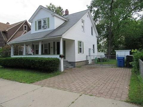 68 Ellsworth Ave, Springfield, MA 01118 photo 2
