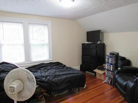 68 Ellsworth Ave, Springfield, MA 01118 photo 14