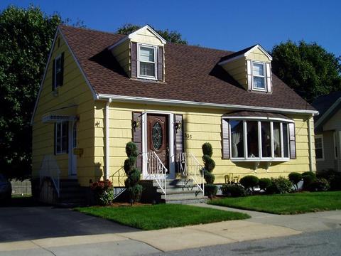 335 Newbury St, Fall River, MA 02720 photo 1