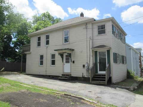 7 Oak St, Webster, MA 01570 photo 2