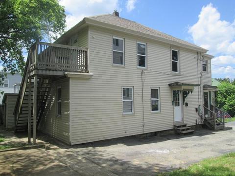 7 Oak St, Webster, MA 01570 photo 3