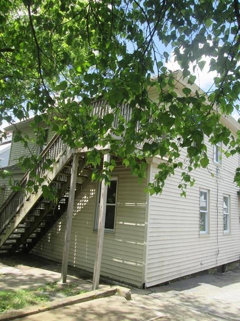 7 Oak St, Webster, MA 01570 photo 4