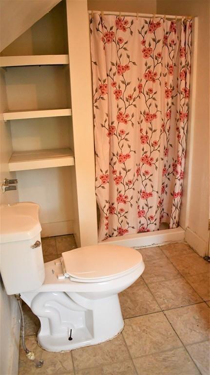 762 Carew St, Springfield, MA 01104 photo 9