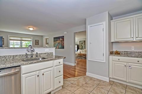 34 Webster St #4, Needham, MA 02494 photo 10
