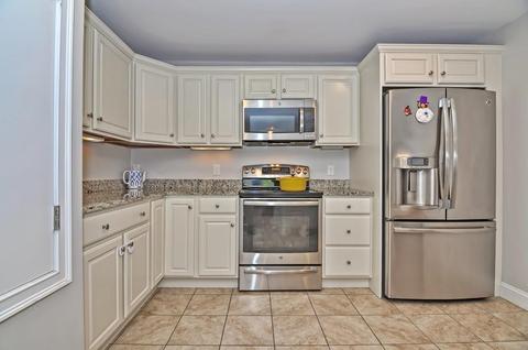 34 Webster St #4, Needham, MA 02494 photo 9