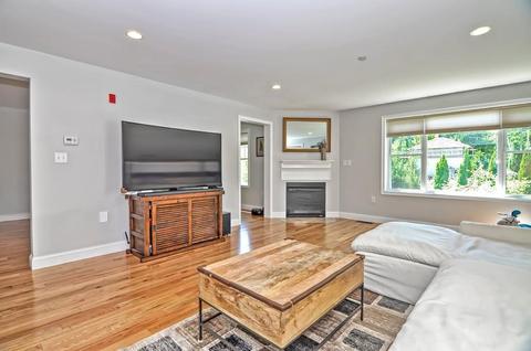 34 Webster St #4, Needham, MA 02494 photo 3