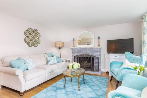 24 Broad St, Walpole, MA 02081 photo 6