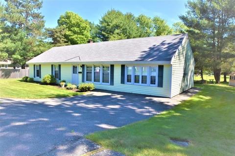 13 Walker Rd, Beverly, MA 01915 photo 2