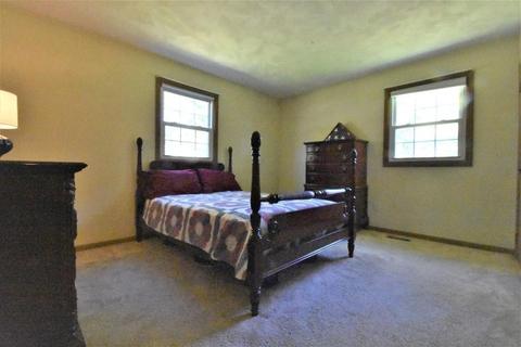 13 Walker Rd, Beverly, MA 01915 photo 9