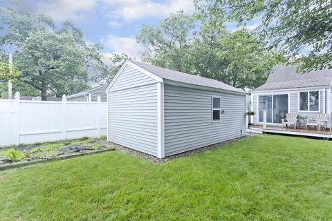 38 Martha St, Chicopee, MA 01020 photo 32