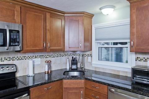38 Martha St, Chicopee, MA 01020 photo 6