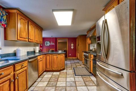 24 Venture Dr, Springfield, MA 01119 photo 15
