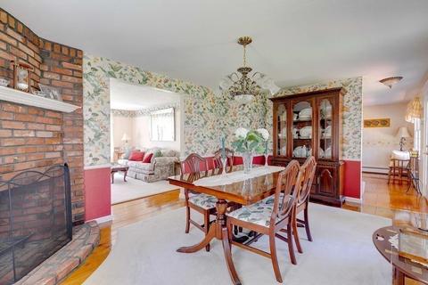 62 Walter Dr, Raynham, MA 02767 photo 11