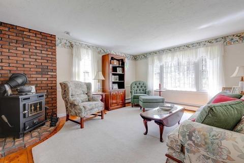 62 Walter Dr, Raynham, MA 02767 photo 12