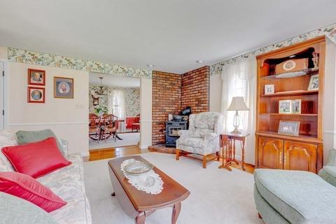 62 Walter Dr, Raynham, MA 02767 photo 14