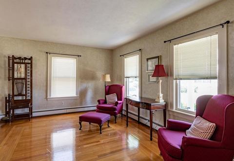 38 Briggs St, Easthampton, MA 01027 photo 5