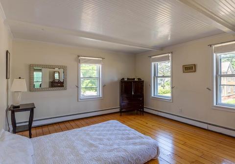 38 Briggs St, Easthampton, MA 01027 photo 16