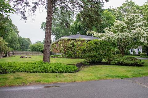 7 Hickory Ln, Beverly, MA 01915 photo 24