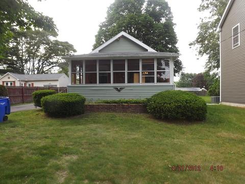 148 Parkerview St, Springfield, MA 01129 photo 1