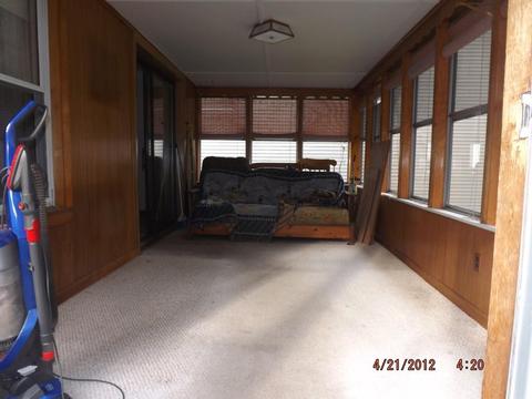 148 Parkerview St, Springfield, MA 01129 photo 6