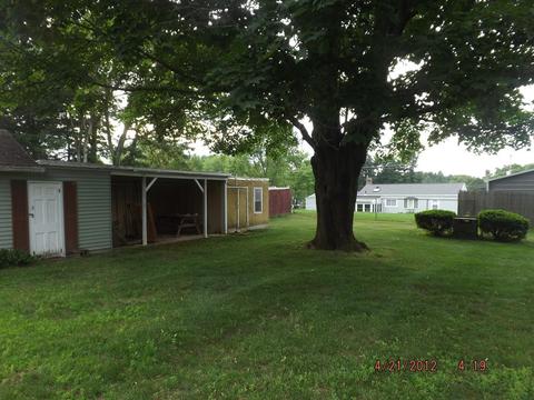 148 Parkerview St, Springfield, MA 01129 photo 4
