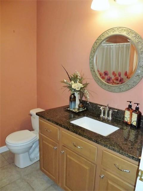 38 Martha St, Springfield, MA 01151 photo 12