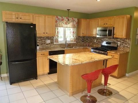 38 Martha St, Springfield, MA 01151 photo 6