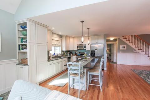207 Pheasant Hill Cir, Barnstable, MA 02635 photo 15