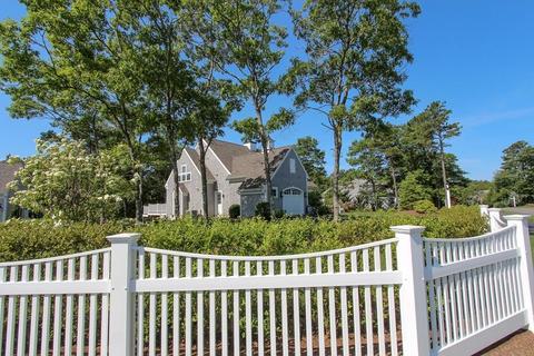 207 Pheasant Hill Cir, Barnstable, MA 02635 photo 2