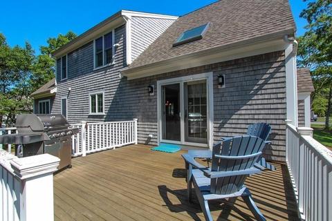 207 Pheasant Hill Cir, Barnstable, MA 02635 photo 14