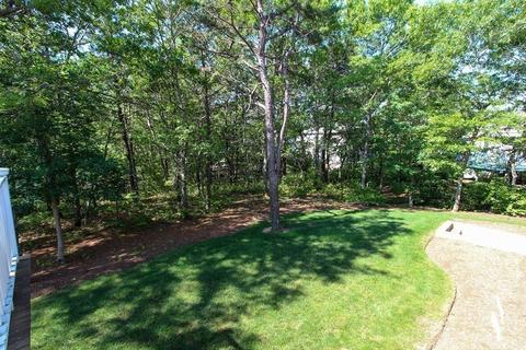 207 Pheasant Hill Cir, Barnstable, MA 02635 photo 12