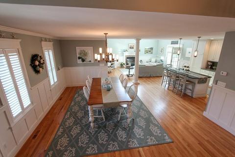 207 Pheasant Hill Cir, Barnstable, MA 02635 photo 4