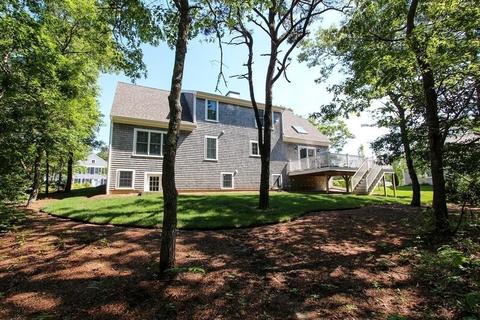 207 Pheasant Hill Cir, Barnstable, MA 02635 photo 13