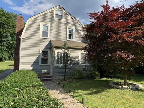 178 Summer St, Walpole, MA 02071 photo 1