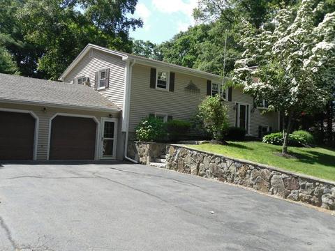 18 Mill St, Middleton, MA 01949 photo 1