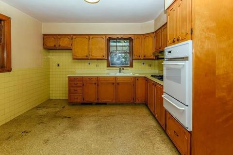 68 Harvard St, Dedham, MA 02026 photo 9