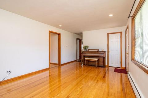 91 Mildred Ave, Springfield, MA 01104 photo 22