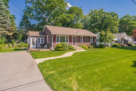 91 Mildred Ave, Springfield, MA 01104 photo 3