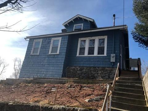 5 Stratfield St, Worcester, MA 01604 photo 1