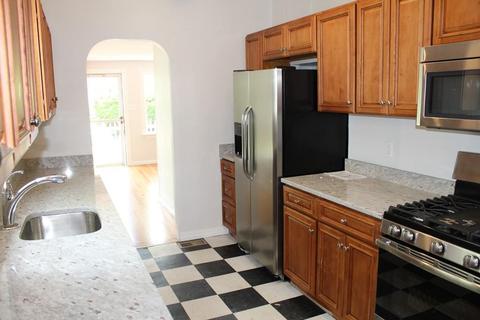 17 Eames St, Framingham, MA 01702 photo 10