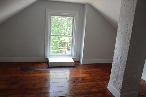 17 Eames St, Framingham, MA 01702 photo 24