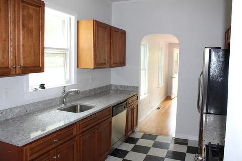 17 Eames St, Framingham, MA 01702 photo 12